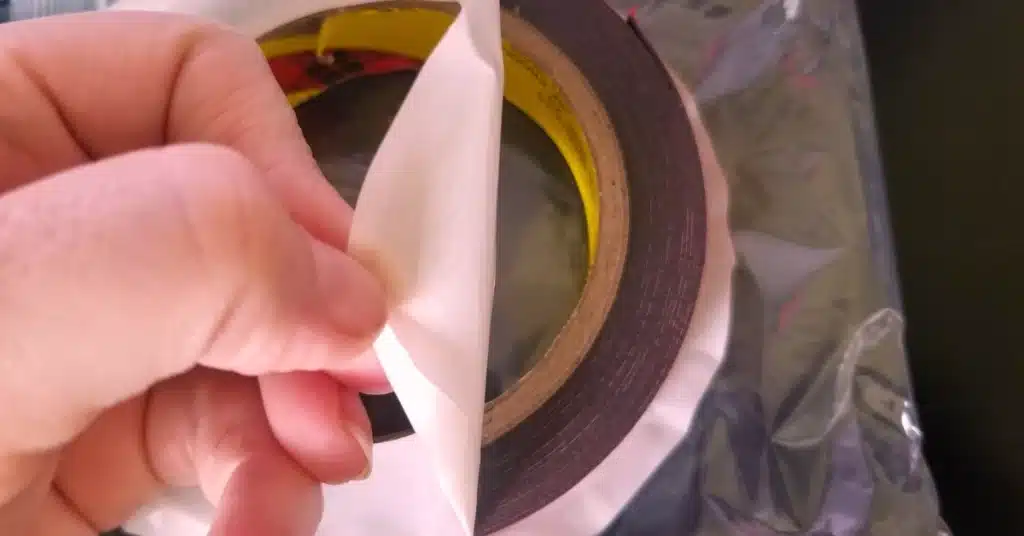 Best Double-Sided Mounting Tape: 3M VHB vs Gorilla Clear vs T-REX vs  Loctite — Eightify