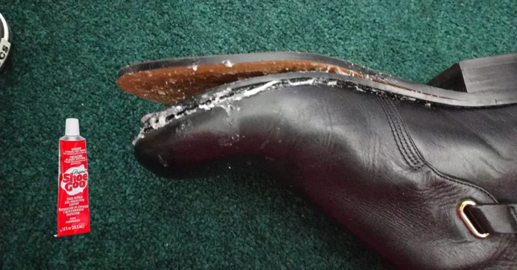 How to Use Shoe Goo on Leather